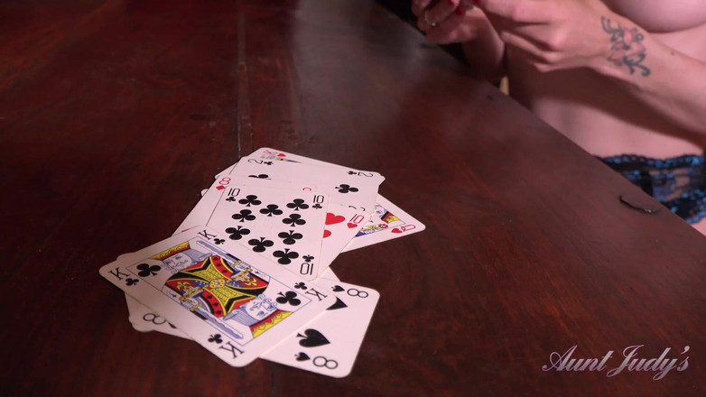 Aunt Judy's: Auntjudys - strip poker con la tua moglie milf rossa lily