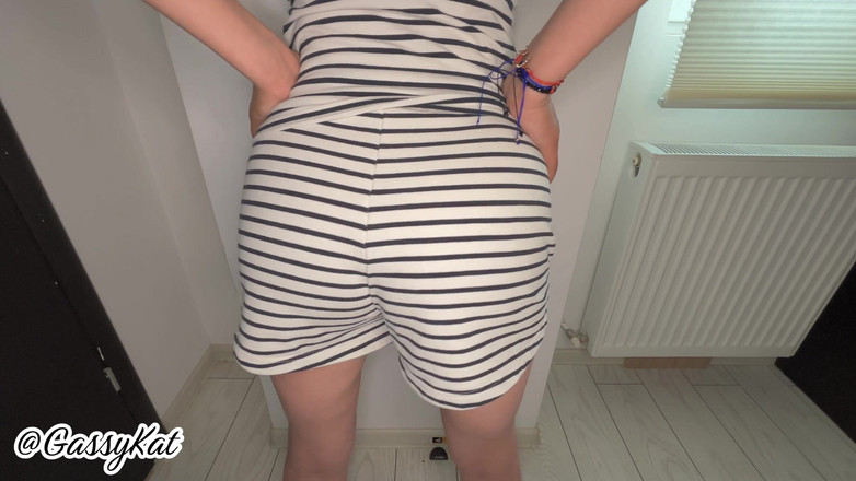 GassyKat: Scoreggia in pigiama buttcrack