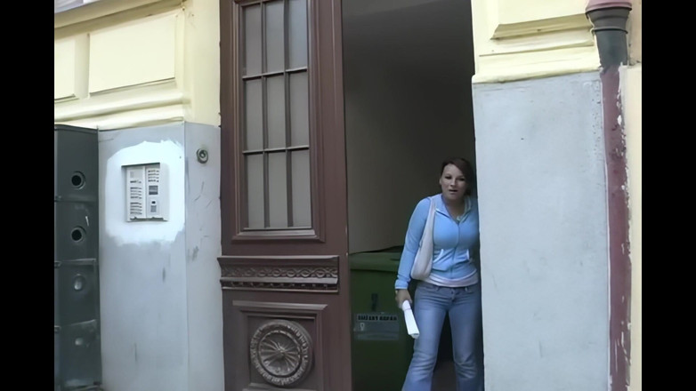 Pornobello: Velký Penis Pro Dokonalý Zadek Smyslného Simone Stylu