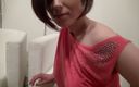 All Those Girlfriends: Viviene Red vestindo lingerie enquanto esfrega seu pau em vídeo...