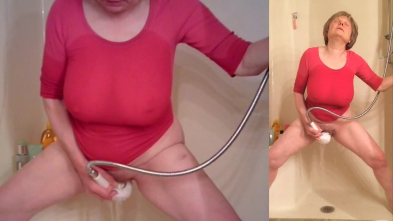 MarieRocks: The most orgasmic shower stall in the world