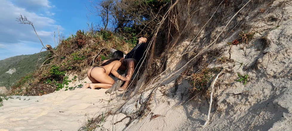 Couplebeach1: क्या मैं तुम्हारा लंड चूस सकता हूं? मेरे साथ जुड़ें