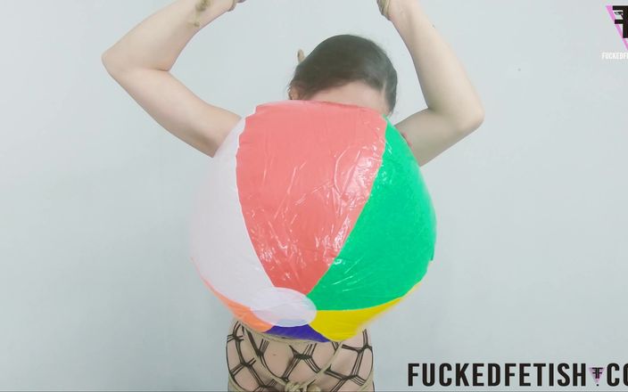 Fucked fetish: Поп маленький воздушный шарик на высоких каблуках в бондаже