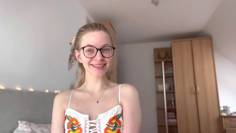 Goddess_Bella_Rae: Instrucciones para tragar leche - ¿qué es?