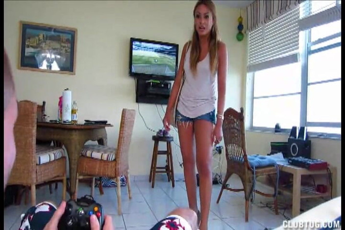 Club Tug: ビデオゲームは気が散ることがあります