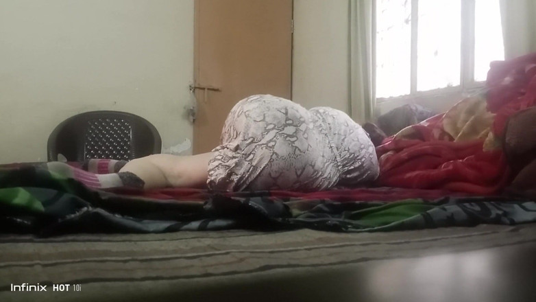 SHAKRATASNEEM: 巴基斯坦达西睡着啪热操逼太美了