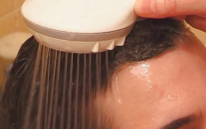 Filles Francaises: Senhora francesa com tesão sendo duplamente penetrada pela primeira vez