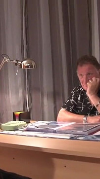 Casting cycatej rudej dziwki zostaje przeanalizowany i pięść jebana