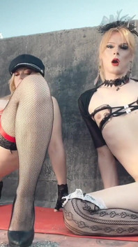 Hot Shots 2