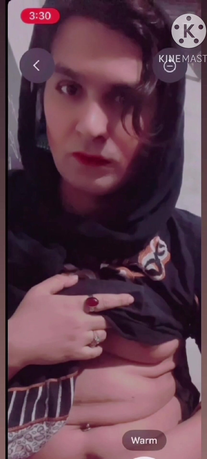 Apple00001: Pákistánská Shemale (epstien files)