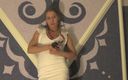 Princess Nikki - Your Femdom Goddess: Solo-foot clip von mir