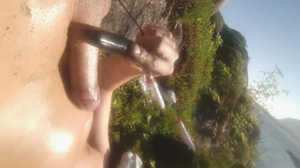 Lov2selfsuck: Heiße analstimulation mit sonnenschein und blauem himmel