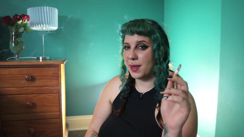 Goddess Kinx: Learn to Smoke