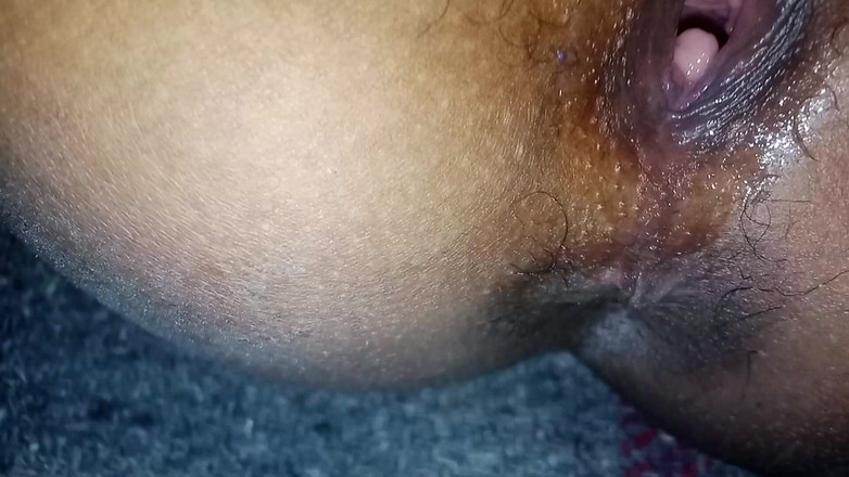 Xkajal581: Cowok pengantar barang sama pooja si kakak ipar india