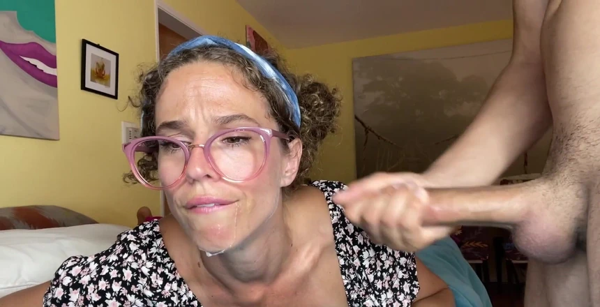 VibeWithMommy: Ahegao-gesicht gefickt, gestopft, anal gefickt und verdammt! Dieses Video hat...