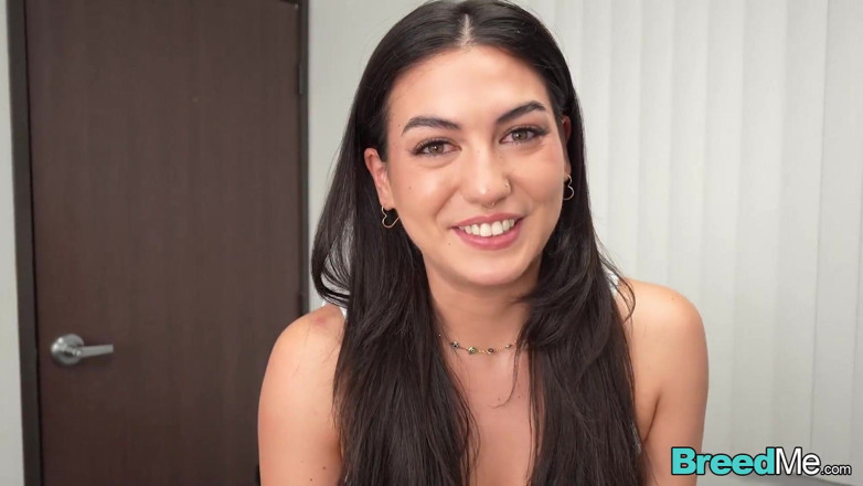 BreedMe: Kesilapan Megan sukakan pancutan mani besar dan creampie