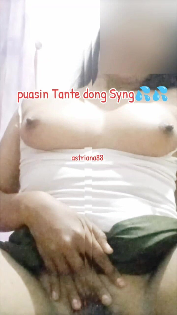 Astriana88: Samoživitelky nadržené