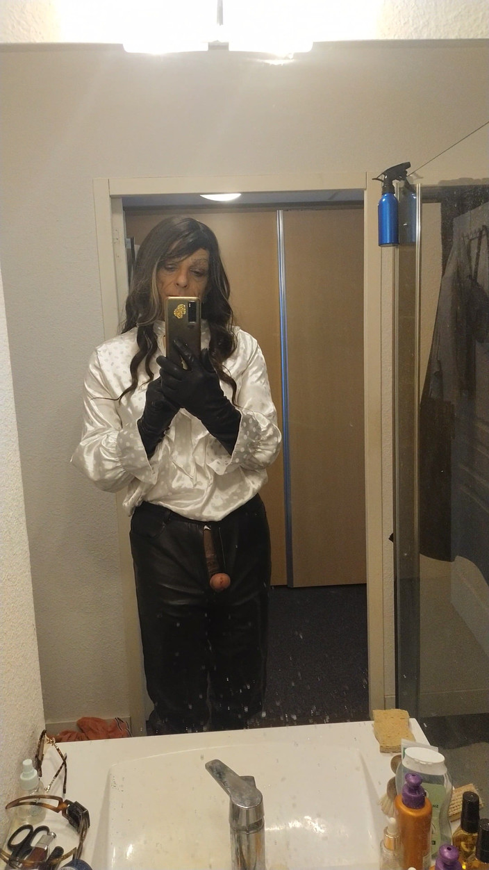 Madame Penelope studio: Pancutan mani En Pantalon Cuir