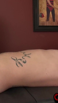 Logan leckt jimmy