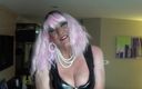 Mature Tina TV: Spaß und Ausgelassenheit im hotel, verschiedene Perücken tragen und eine...