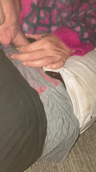 Kontol besar diisap
