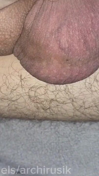 Quebrando a bunda virgem de uma maricas Femboy com um pau grande!