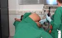 Rubber &amp; Clinic Studio - 1ATOYS: Gynäkologie-fetisch - anale untersuchung der darmspiegelung