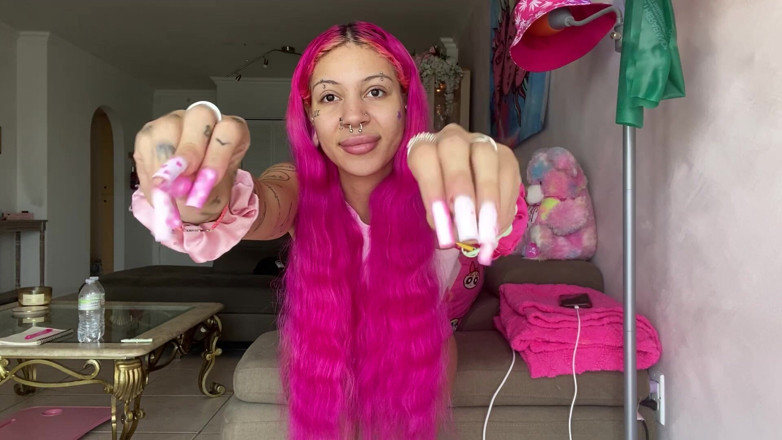 Nali Marie: Long Nails Fetish Tapping Asmr Scratching Your Face Softly Nails...