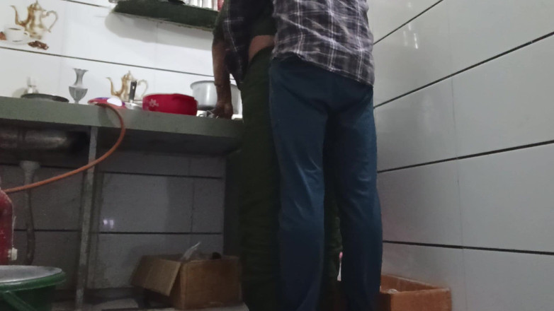 Bhabhi UP: Bihar volá po švagrové.