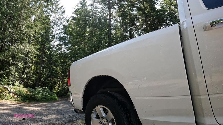 Destination Kat: Masturbazione dell'auto con tubo