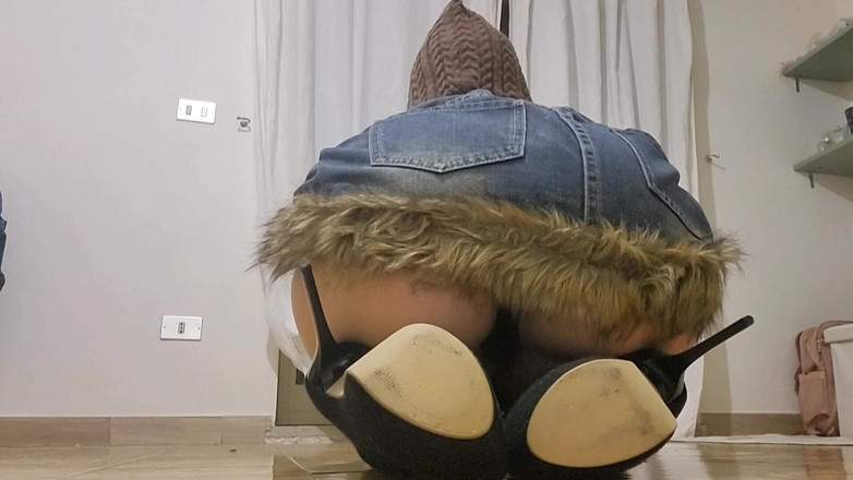 LDBMistress: Svuotata di stipendio (parte 3) Ita