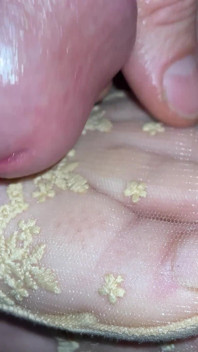 Amatör ayakla muamele ayak fetişi seksi ayak parmakları