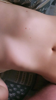 義理の妹がお尻のマッサージを求めましたが、私はもっと欲しかったです