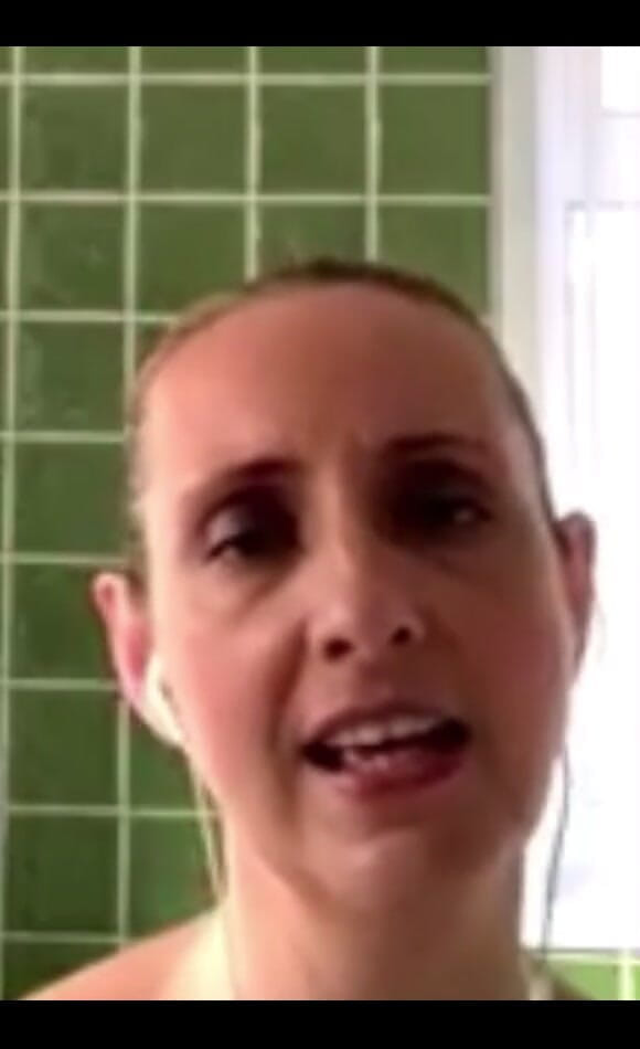 Keira_xxxxxx: Oroa dig inte, jag skulle fortfarande lägga upp lite NSFW-sång...