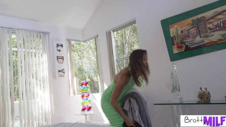 BrattyMilf: i asked my stepmom to suck my dick