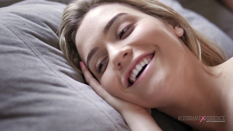 Girl Girl XXX: Notre premier porno ensemble