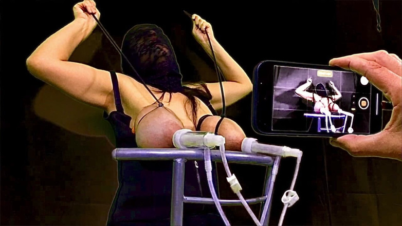 VeeVee Vixen: Extreme Hucow Nipple Pumping Cam B