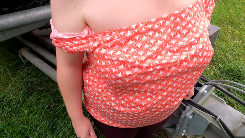 Bouncy Tits Action: Bofetadas felices