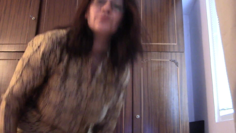 Randy and Deria: După mama vitregă în jur