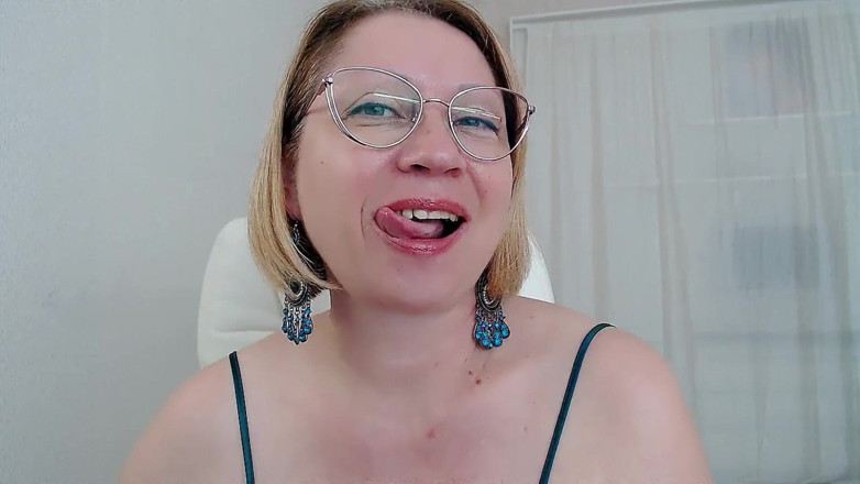 Dream Factory: It's slut's mouth time