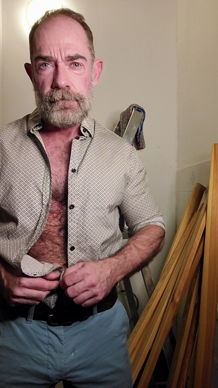 JackvanDean: Hairy Dilf Gets Caught Wanking