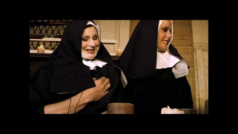 Xtime Network: 阴毛浓密的丰满红发熟女修女的双洞齐插和口爆