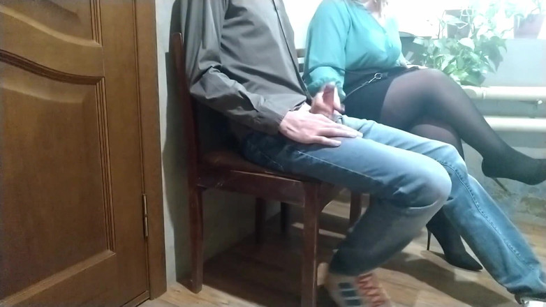 OurFetishLife: Appelle-moi quand un inconnu m’a branlé dans la salle d’attente