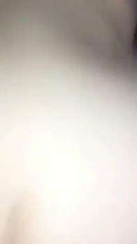 Ohnutá velkým černým pérem mou tlustou prdel anál zezadu