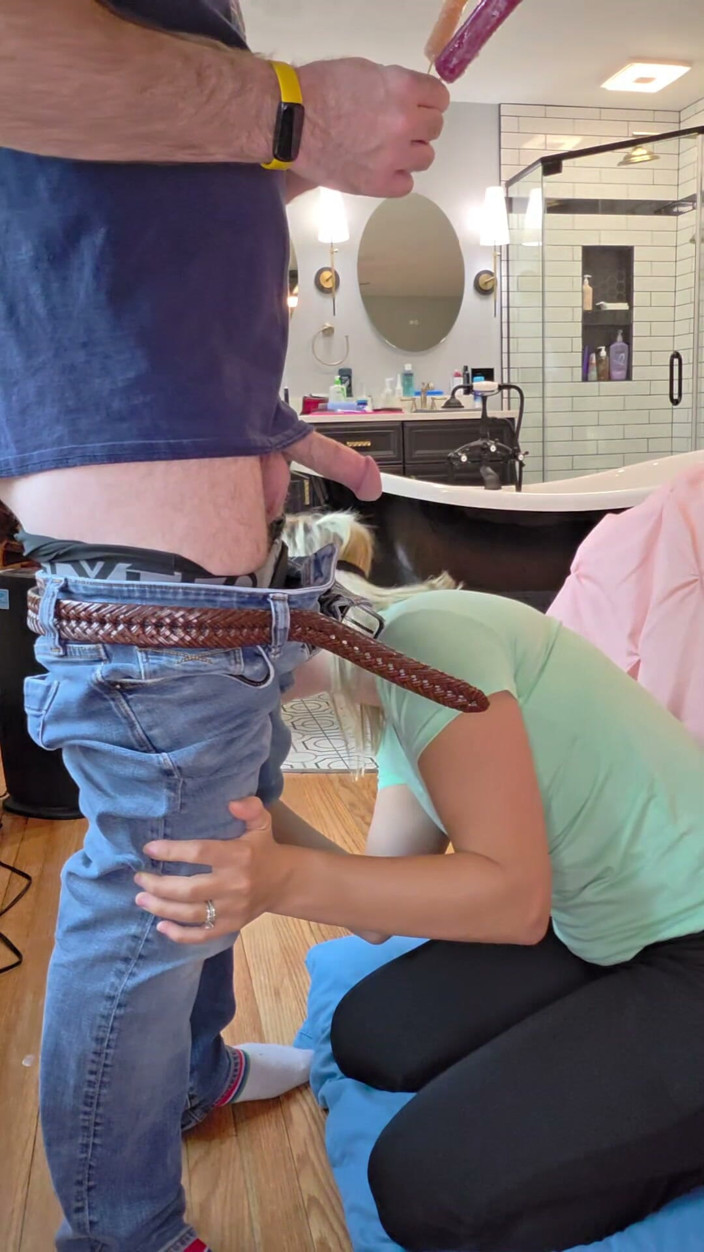 ScarlettRavenXO: Blindfold Taste Test Tricked the Wife