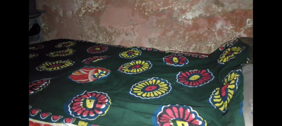 Masturbator emmy: Humping łóżka i jego przyjemność w pracy