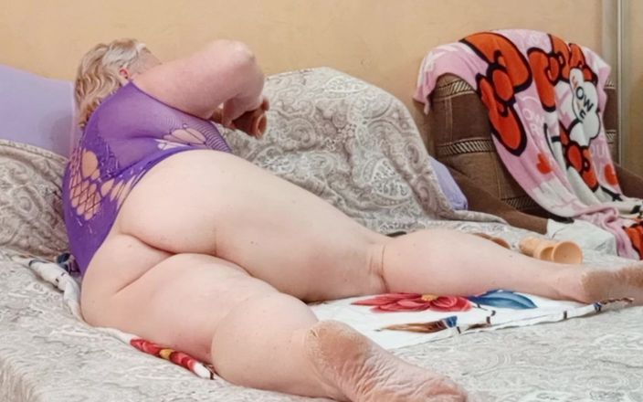 Zona901: Una amiga se levantó a lo perrito y se masturba...