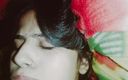 Horny Latika: Hindi, selbstgedrehter sex