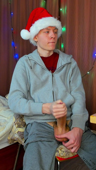 Obrovská nálož se vytvoří, když si Twink představuje sání kamaráda