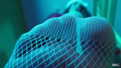 Mistress Legs: Nohy v bílých síťovaných punčochách na dovolené